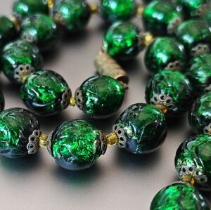 Vintage Italian venetian bumpy emerald green tone art glass beads necklace